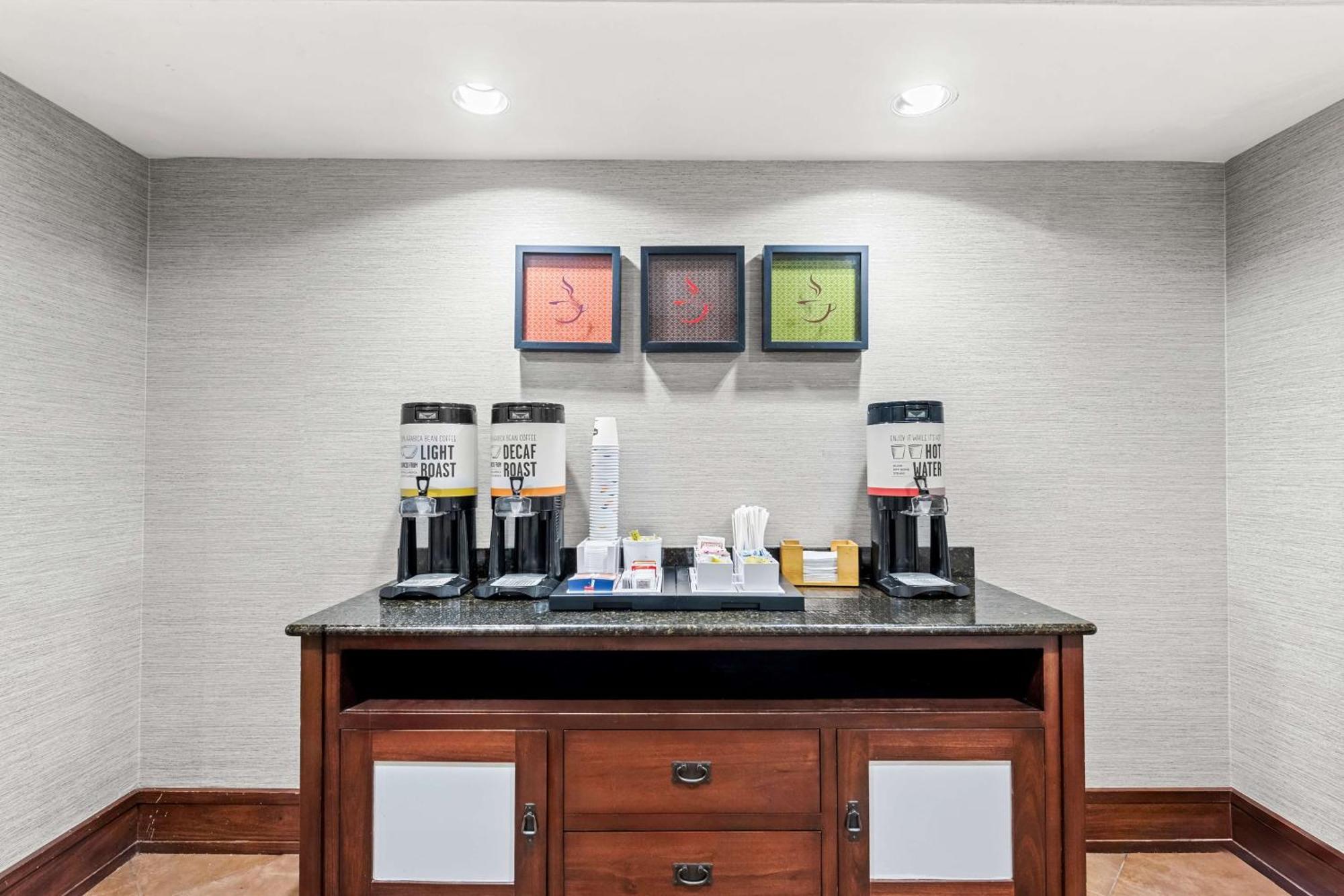 Hampton Inn Chattanooga-North Kültér fotó